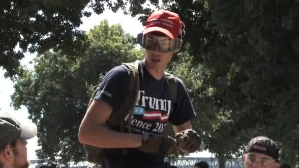 Young Man Wearing Make America Great Again Hat Trump Pence — Stock Video