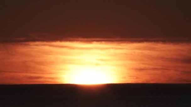 Time Lapse Sun Setting Water Horizon Close Day Night Transition — Stock Video