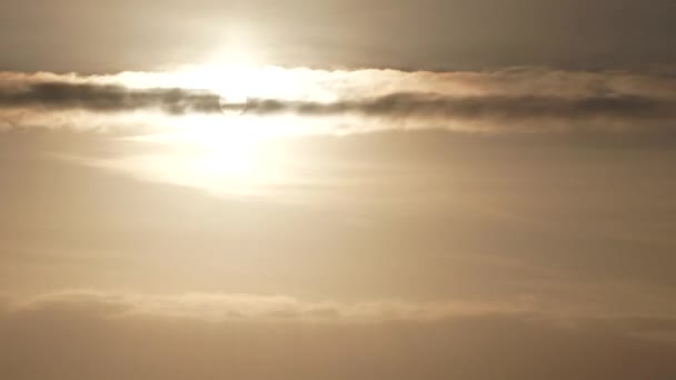 Lapso Tempo Pôr Sol Atrás Das Nuvens Queimando Brilhante Dia — Vídeo de Stock