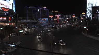 Trafik Las Vegas, Nevada 'da kavşakta kesişiyor..