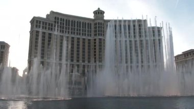 Las Vegas, Nevada 'daki finalde Bellagio Otel ve Kumarhanesi' nde fıskiye gösterisi.