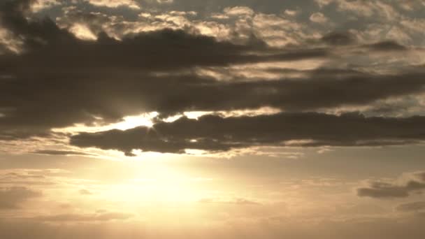 Lapso Tiempo Puesta Sol Detrás Hermoso Paisaje Nublado Transición Día — Vídeo de stock