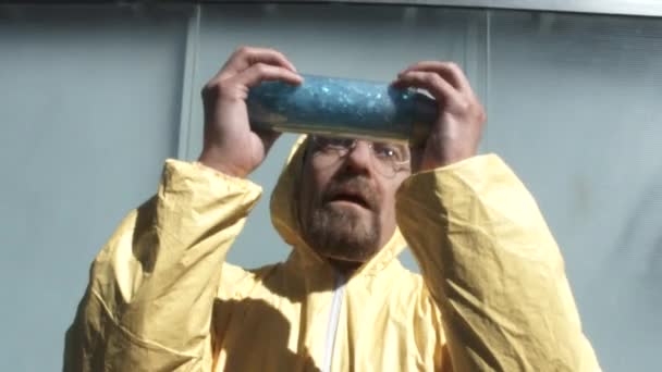 Show Karakter Walter White Aka Heisenberg Breaking Bad Bemutatja Híres — Stock videók