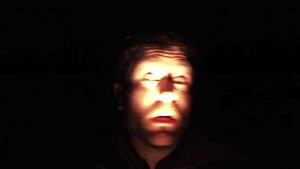 Creepy Crazy Psychotic Man Face Possessed Night — Stock Video