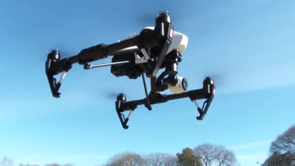 Vehículo Aéreo Grande Profesional Tripulado También Conocido Como Quadcopter Quadrotor — Vídeo de stock