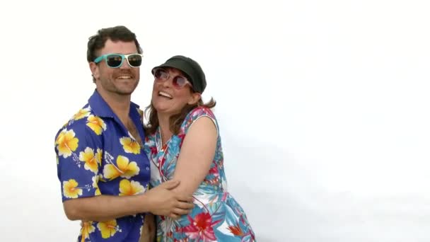 Model Veröffentlicht Mann Und Frau Als Supertouristen Verkleidet Sehen Die — Stockvideo