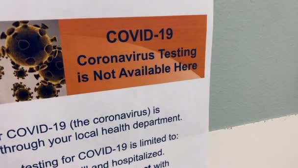 Quarto Hospital Interior Sinal Diz Que Não Testes Para Vírus — Vídeo de Stock