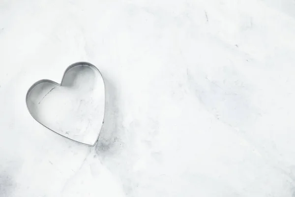 Cortador de galletas en forma de corazón — Foto de Stock