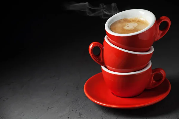 Stapel voor drie koffie cups — Stockfoto