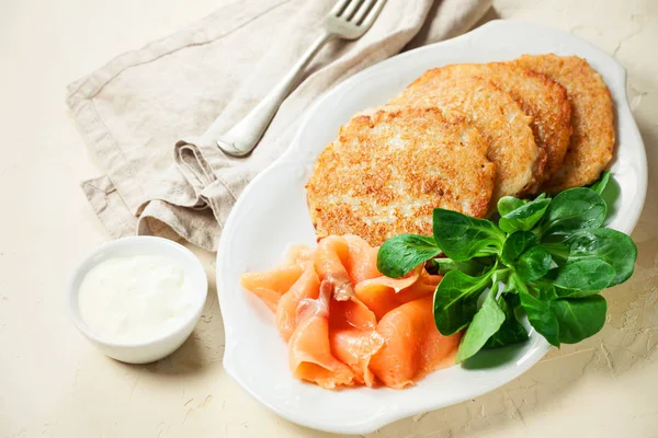 Somonlu patates gözlemesi.