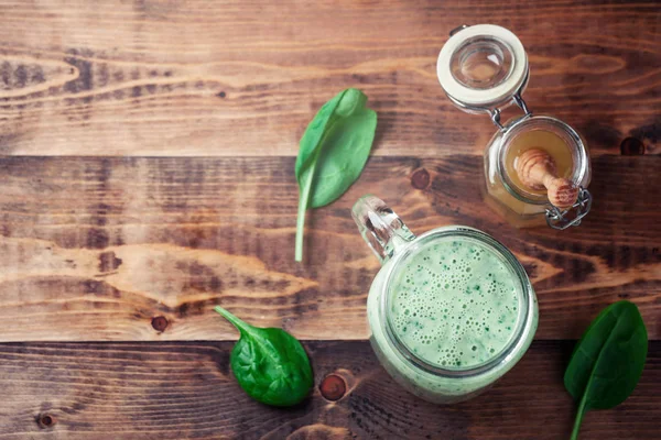 Spinach smoothie with honey — Stock Photo, Image