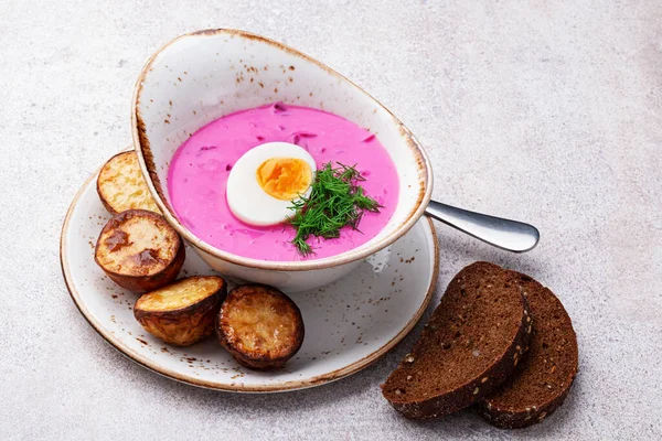 Cold betroot soup (saltibarsciai, holodnik, auksta zupa) on stone background — Stock Image Cold Betroot Soup Saltibarsciai Holodnik Auksta Zupa Stone Background Stock Picture