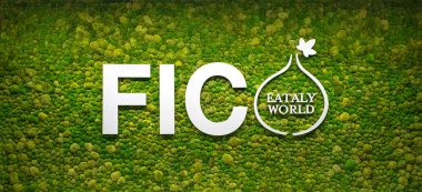 Bologna, İtalya - Aralık, 2017 yaklaşık: Fico Eataly dünya logosu, Bologna oteli bulunan dünyanın en büyük agrofood Parkı 's. İç görünüm.
