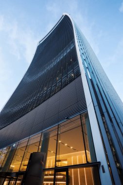 Ocak, 2018 yaklaşık - Londra, İngiltere: Görünüm aşağıdan Walkie Talkie bina. 20 Fenchurch Street 
