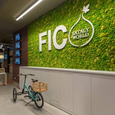 Bologna, İtalya - Aralık, 2017 yaklaşık: Bologna, bulunan Fico Eataly dünya, dünyanın en büyük agrofood park girişidir. İç görünüm.