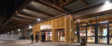 Bologna, İtalya - Aralık, 2017 yaklaşık: Bologna, bulunan Fico Eataly dünya, dünyanın en büyük agrofood park girişidir. İç görünüm.