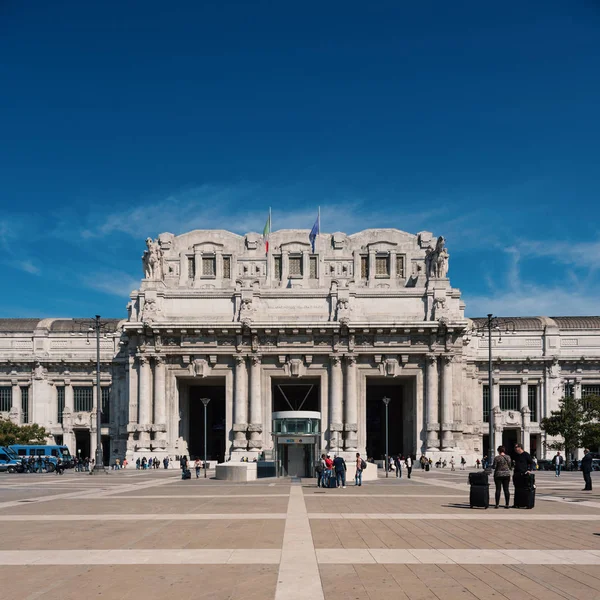 Milan Italy Circa September 2017 Central Railway Station Facade Sunny — Stock Photo, Image