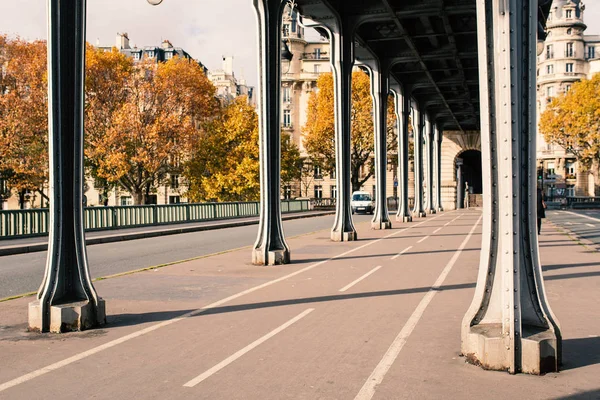 Puente Bir Hakeim París Francia — Foto de Stock