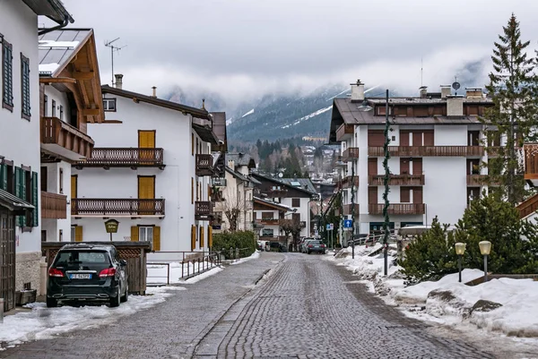 Cortina Włochy Około Grudnia 2017 Ulica Widok Miasta Okresie Zimowym — Zdjęcie stockowe