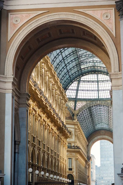 Mediolan Włochy Września 2016 Widok Perspektywiczny Galleria Vittorio Emanuele Galeria — Zdjęcie stockowe