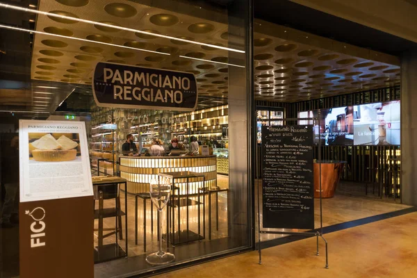 Bologna Itália Circa December 2017 Parmiggiano Reggiano Store Fico Eataly — Fotografia de Stock