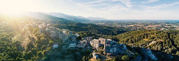 Venzolasca Köyü Corsica Fransa Için Güneş Parlama Ile Havadan Görünümü — Stok fotoğraf