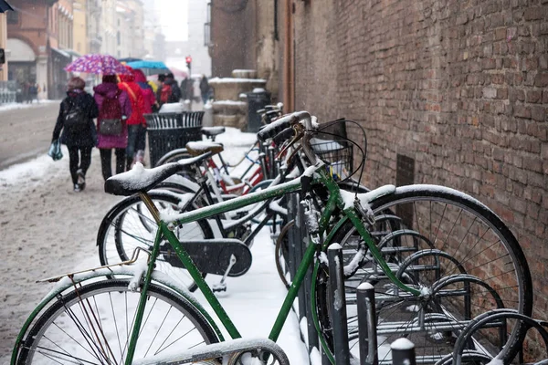 Bicycles Covered Snow Bologna Italy — Stock Photo, Image