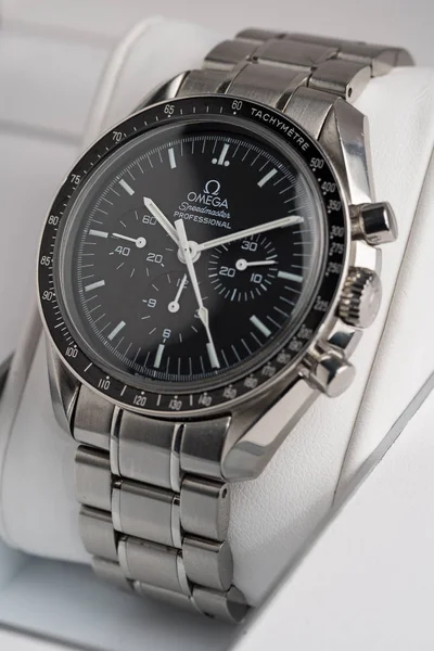 omega speedmaster professional preço