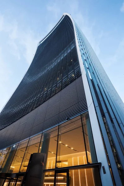 2018年1月 从下面的对讲机大厦的看法 20这会儿街 对讲机 大厦是伦敦第五高楼 — 图库照片