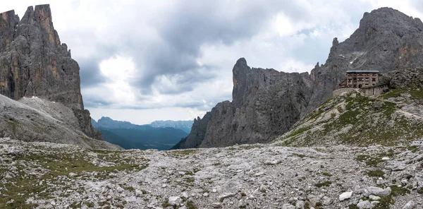 Refugio Las Montañas Dolomitas Italia —  Fotos de Stock