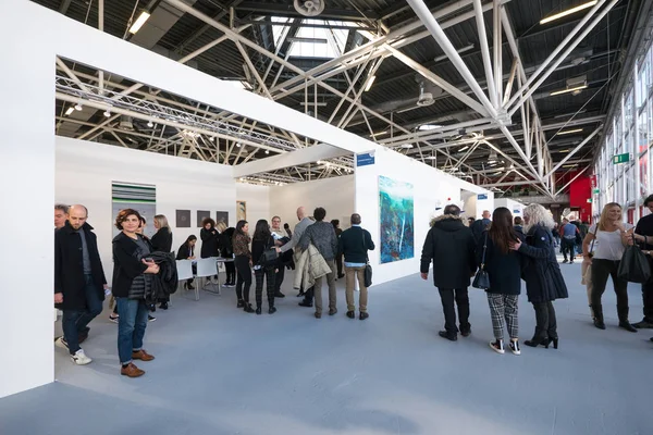 Bologna Olaszország Február 2018 Emberek Látogatás Artefiera 2018 Nemzetközi Kiállítás — Stock Fotó