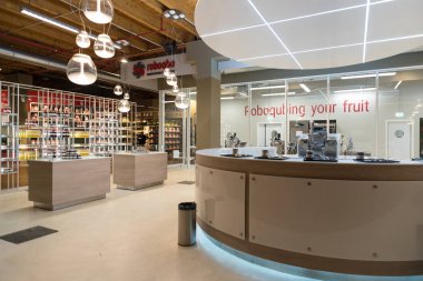 Bologna, İtalya - yaklaşık Aralık, 2017: Bologna, bulunan Roboqubing Fico Eataly dünya içinde dünyanın en büyük agrofood park vardır. İç görünüm.