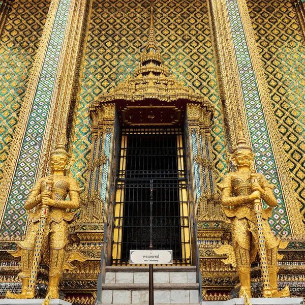 Tradycyjne Siamese Złote Posągi Grand Palace Bangkok Tajlandia — Zdjęcie stockowe