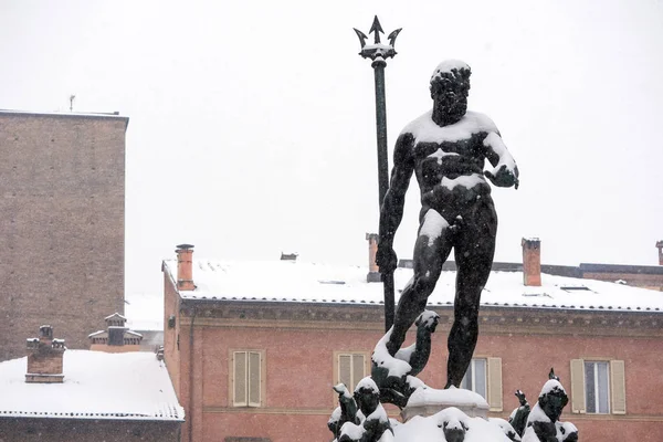 Fontanna Neptuna Pokryte Śniegiem Bologna Włochy — Zdjęcie stockowe