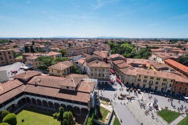 Havadan görünümü leaning tower of Pisa, İtalya şehir.