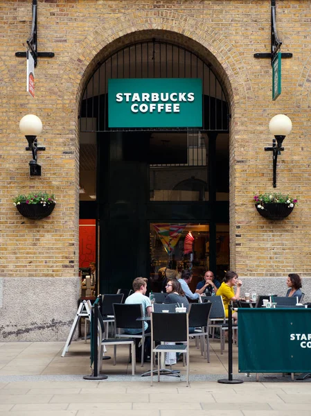 London Vereinigtes Königreich Juni 2015 Starbucks Store Starbucks Ist Das — Stockfoto