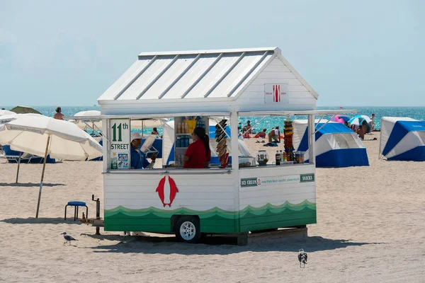 Miami Usa Března 2016 Prodejce Zmrzliny Miami Beach — Stock fotografie