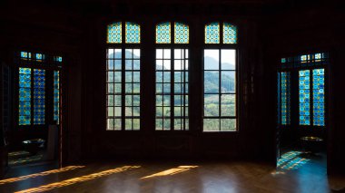 Riola, İtalya - 1 Ekim 2016: Rocchetta Mattei Kalesi'nin iç görünüm. Bu Conte Cesare Mattei hanesi ve XIX yüzyılda inşa edildi.