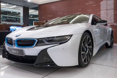 Bangkok, Tayland - 19 Kasım 2015: Bmw i8, tanıtılan ilk Bmw konsept vizyon verimli Dynamics, Bmw tarafından geliştirilen bir plug-in Hibrid spor otomobil olduğunu.