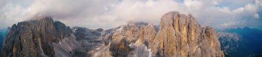 panoramik Dağları dolomites, İtalya. 