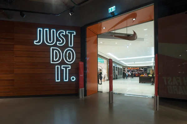 Berlin Deutschland Juli 2017 Einfach Nike Shop Unterschreiben Nike Ist — Stockfoto