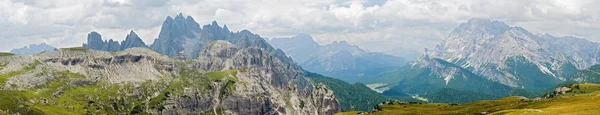 Vista Panorámica Las Montañas Dolomitas Italia Sassolungo —  Fotos de Stock