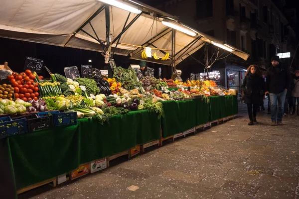 Venice Italy February 2016 Food Market Street Cannaregio Night Time — Stock Photo, Image