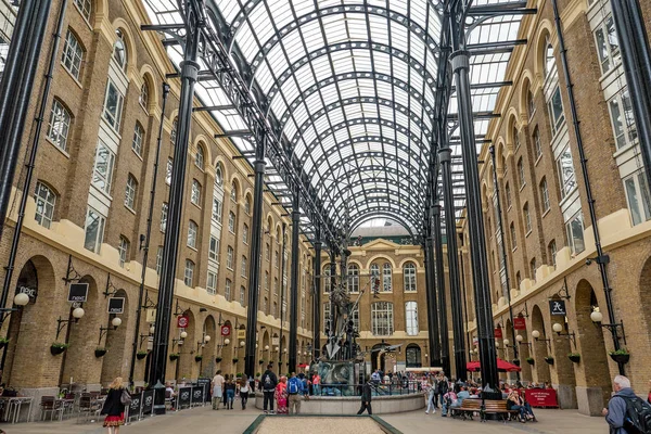 Londres Junho 2015 Vista Público Livre Hay Galleria Originalmente Armazém — Fotografia de Stock