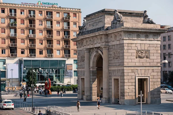 Milano Italien September 2016 Porta Garibaldi Antika Staden Entrén Med — Stockfoto