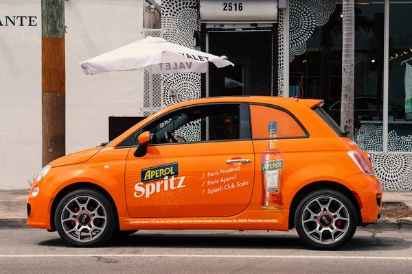 Miami Usa März 2016 Neue Fiat 500 Mit Aperol Werbung — Stockfoto