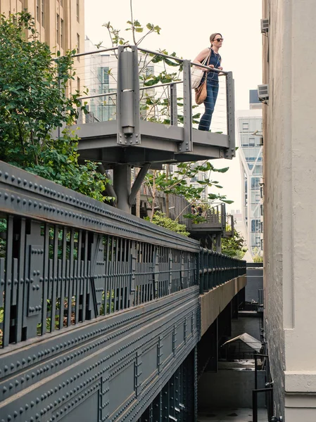 New York City Maj 2015 Människor Avkopplande High Line Park — Stockfoto