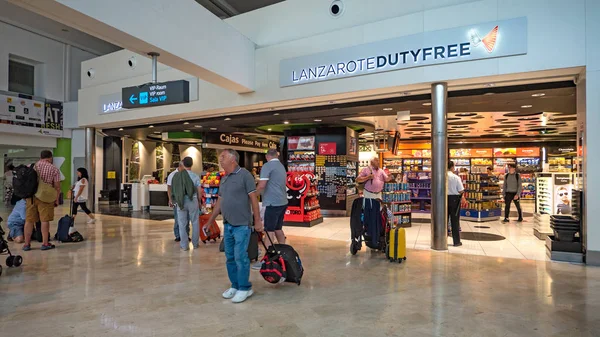 Lanzarote Spanien Circa Juni 2017 Duty Free Inuti Lanzarote Flygplats — Stockfoto