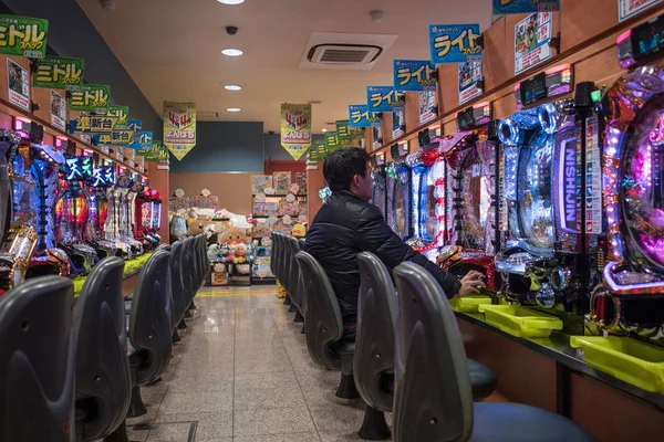 Kyoto Japan März 2017 Menschen Einem Pachinko — Stockfoto