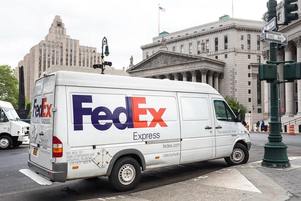 New York City Maj 2015 Fedex Van Parkerad Gatan Fedex — Stockfoto